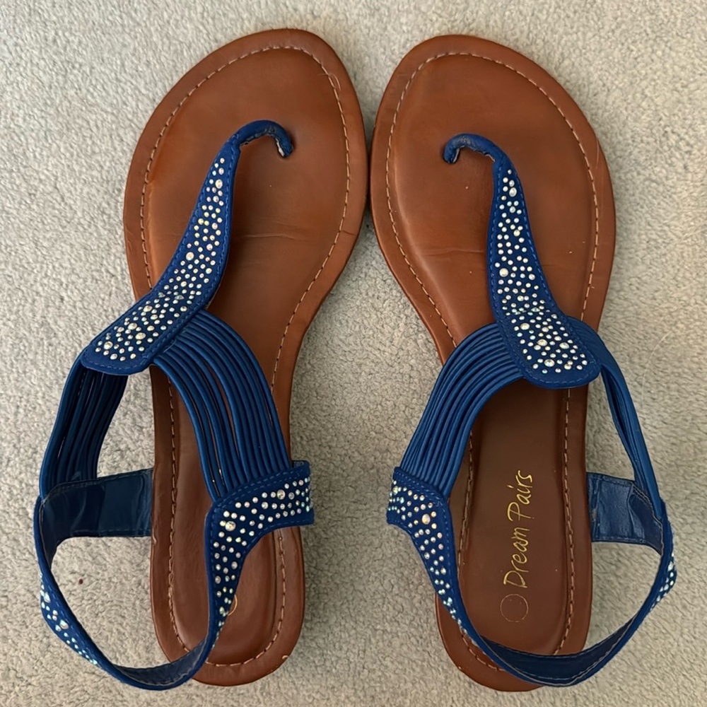 Dream Paris Sandals : worn but in good condition!!